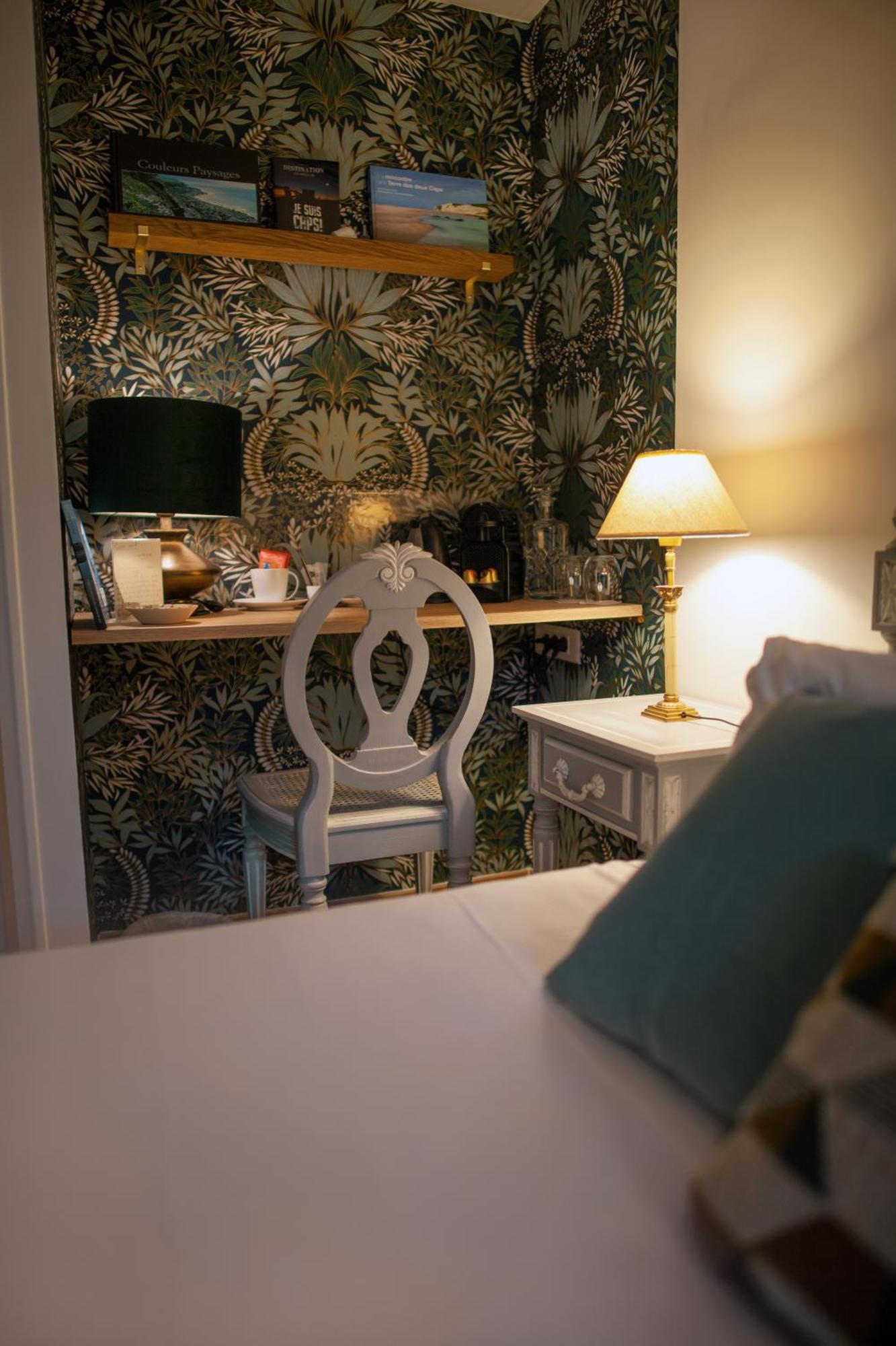 Bed and Breakfast Le Colombier Виссан Экстерьер фото